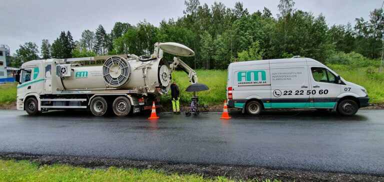 bildet viser to akershus miljø spylebiler