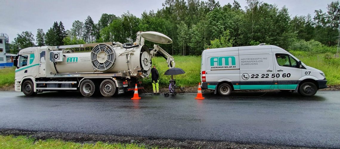 bildet viser to akershus miljø spylebiler